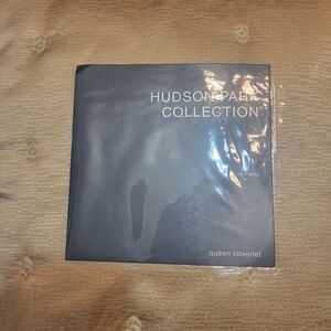 Hudson Park Collection Nouveau Coverlet Queen Gold 92x96 Jacquard Front